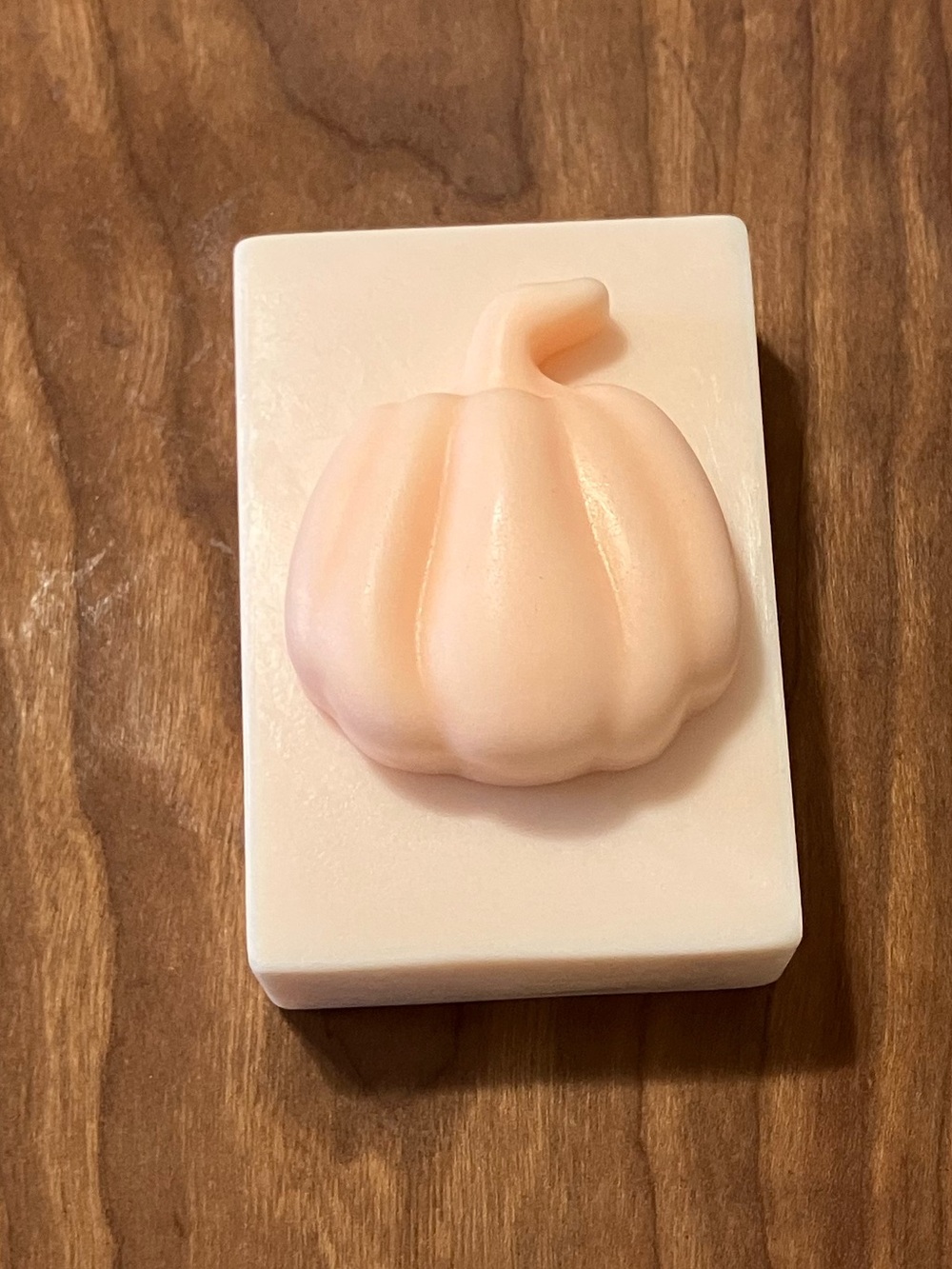 Pumpkin Spice goats milk soap w/ pumpkin topper-Handcrafted - Picture 3 of 4